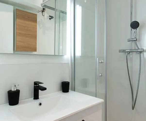 L'intimiste De Charles - Joli Dans * Nancy